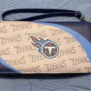 Tennessee Titans wristlet. Blue and Tan Clutch with Bold Logo and Navy Accents